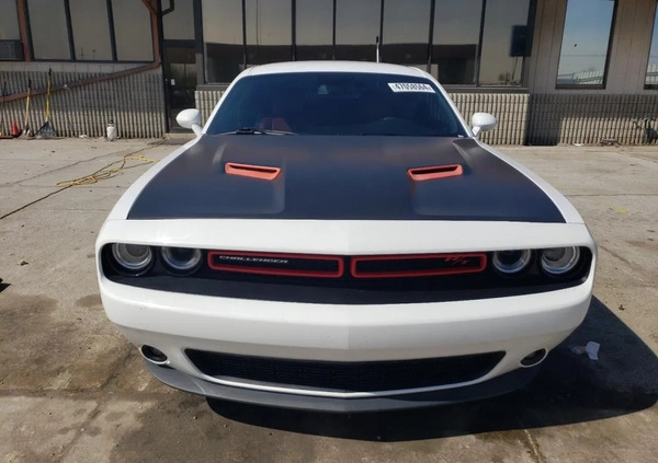 Dodge Challenger cena 49000 przebieg: 71264, rok produkcji 2017 z Pilica małe 46